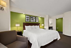 Business King Room Non-Smoking room in Sleep Inn Wesley Chapel - Tampa North
