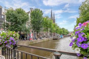 Elegant & unique canal house in famous canal area
