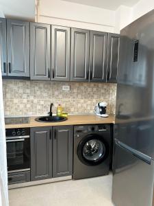 DEKO Apartments & Studios Near Palas Mall