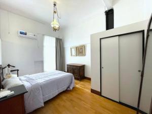 La Platea de Bs As 2A Live by the Palacio Libertad