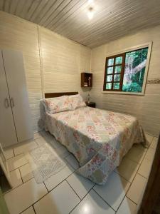 Um Chalé aconchegante no sítio em meio a natureza.