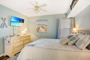 Pelican Beach Paradise!