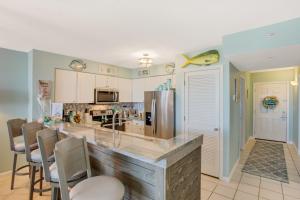 Pelican Beach Paradise!