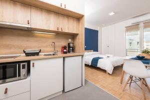 Pantheon square view 2