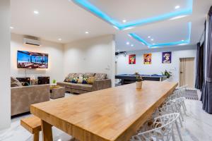 For U Poolvilla Huahin วิลล่าหลังใหญ่ใกล้เมืองใกล้ทะเล