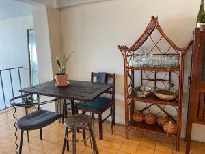 Baan KhaoSoi - Private room in a rooftop hostel 2nd floor