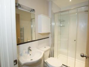 3 Bed in Newlands Valley SZ075