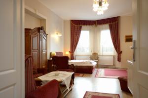 Suite room in Korona Panzió