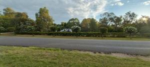 RV Caravan in Rural Setting on Edge of Town close to AgQuip