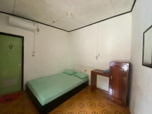 Krui Saejadi Surf and Stay