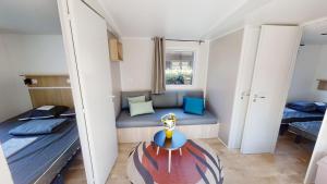 Campings Camping Les Vernieres La Bourboule Sancy : photos des chambres