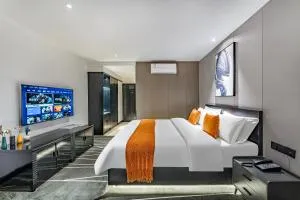 铂月宫崎酒店(广州白云国际机场店) - 华东