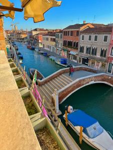 Superior Deluxe Double Room with Canal View room in Murano Palace