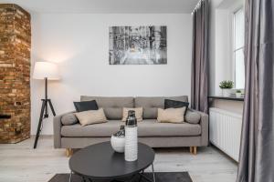 Beautiful WrocLoft Apartment by Noclegi Renters