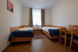 Twin Room room in Hotel Miramar