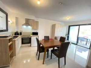 T2 avec terrasse et parking - Vires