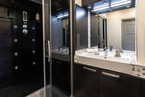 #39 Old Town suite 3 BDR AC Balcony 5mins Walk to Sea