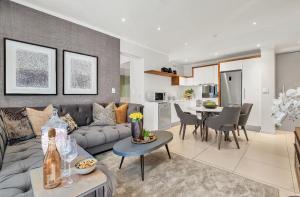 Sandton Smart Apartment Thirteen