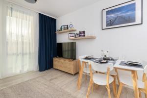 SOLVO Apartment with Balcony & Parking Gdańsk Przymorze by Renters