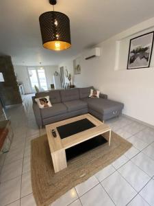 Appartements Appartement tout equipe 2 chambres + jardin : photos des chambres