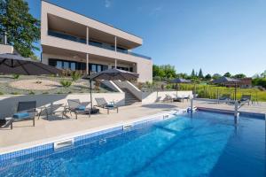 Luxury Villa Callista near Labin with kids playground, fitness and heated pool