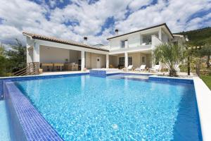 Villa Casta Diva with sea view and wellness 