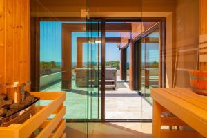 Luxury Villa Eligo with private pool and sea view