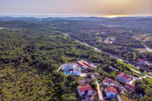 Luxury Villa Eleven near Rovinj for 10 persons only 4 km from the Beach