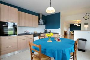 A la croisee des lacs