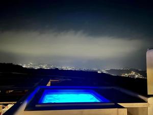 Villa Aderfia with private hot tub