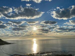 A Relaxing Getaway with Ocean Views