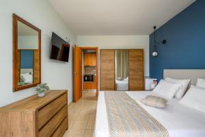 Elli Beach Downtown Apartments