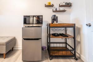 Cozy Studio wgated parking