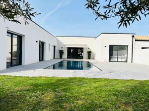 MAISON CONTEMPORAINE proche Chatelaillon plage