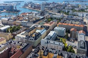 Scandinavian Design Townhouse with Private Sauna