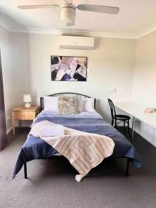 Maya Newcasle 6 bedrooms home - Minmi