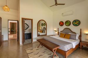 Avalon & Verona by Hireavilla - 6BR Villas with Private Pools & Field Views in Parra, North Goa