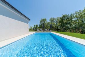 Villa Fiore in Central Istria suitable for families and cyclists 