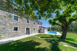 Villa Fiore in Central Istria suitable for families and cyclists 
