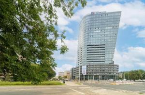 Hanza Tower 2BDR with SAUNA & POOL & JACUZZI