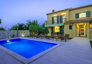Villa Hisina near Porec for 6 people with private swimming pool