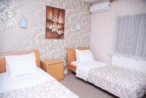 Triple Room room in Hotel Dvor