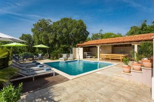 Villa Krase kids friendly for 10 persons in Rakalj with sauna - fitness & playground