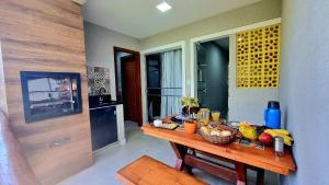 Apê Varanda Gourmet Wi-fi 300mbs Garagem Arcondiconado Cozinha completa Streaming