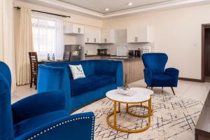 Lux Suites Silverstone Family Apartments