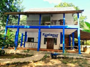 Roctopus Dive Center and Hostel