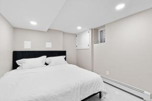 LUX White Marble Retreat near NYC