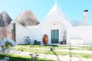 Il Trullo Bianco a Masseria Santalachicca - Masseria Orimini