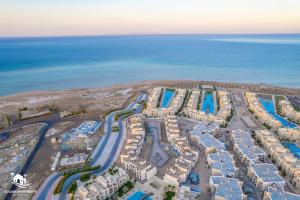 Beach-Inspired 1BR in Mangroovy, El Gouna. Sea & Pool