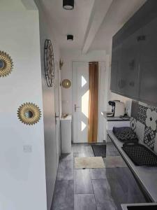 Appartements Purple Baroque Rer C -N104-A6 : photos des chambres
